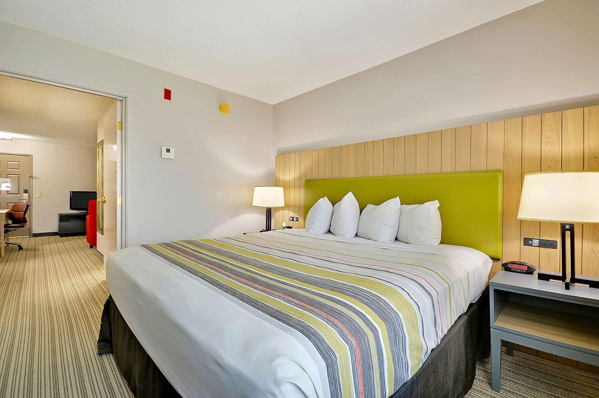 Country & By Radisson, Charleston North, Sc