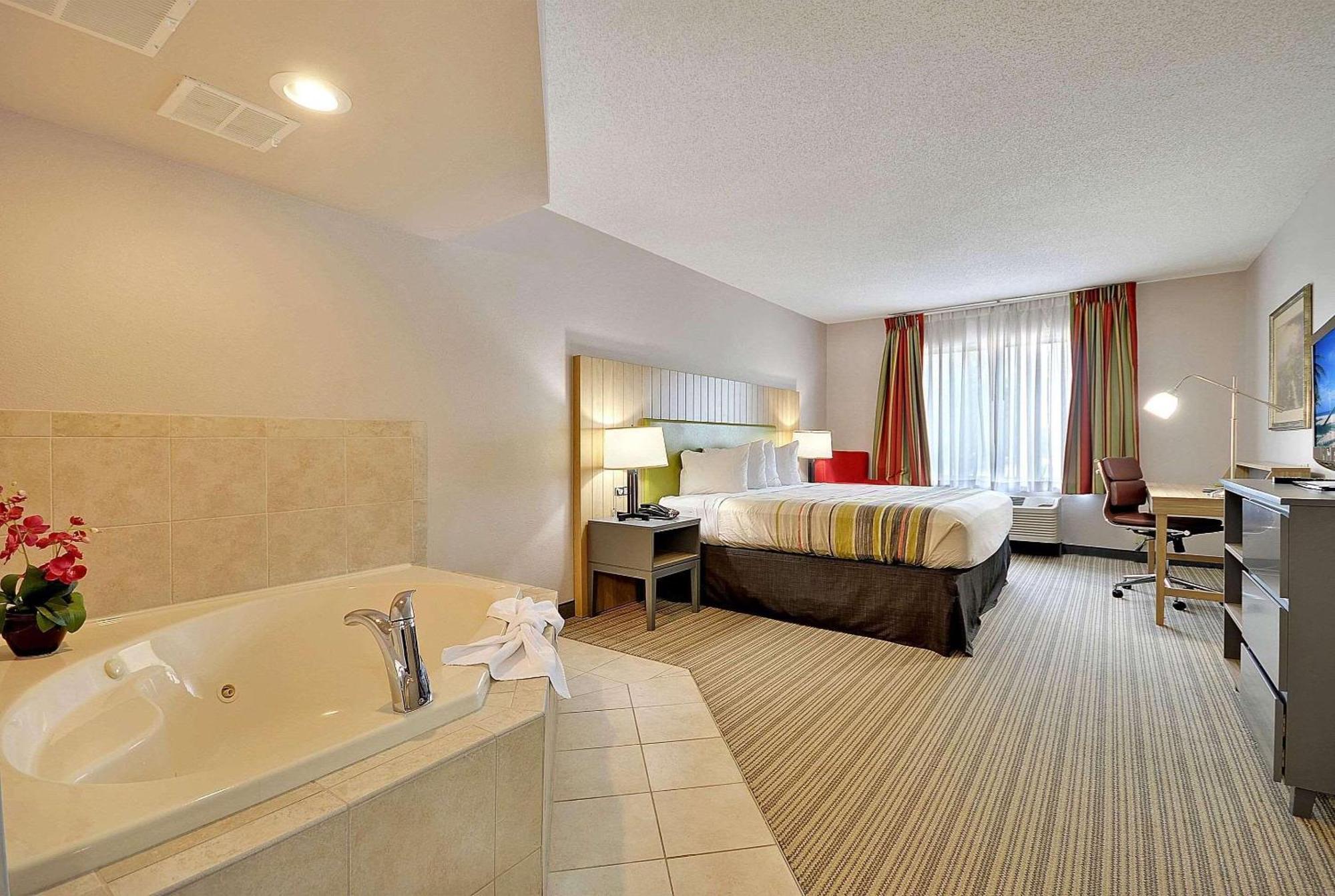 Country & By Radisson, Charleston North, Sc