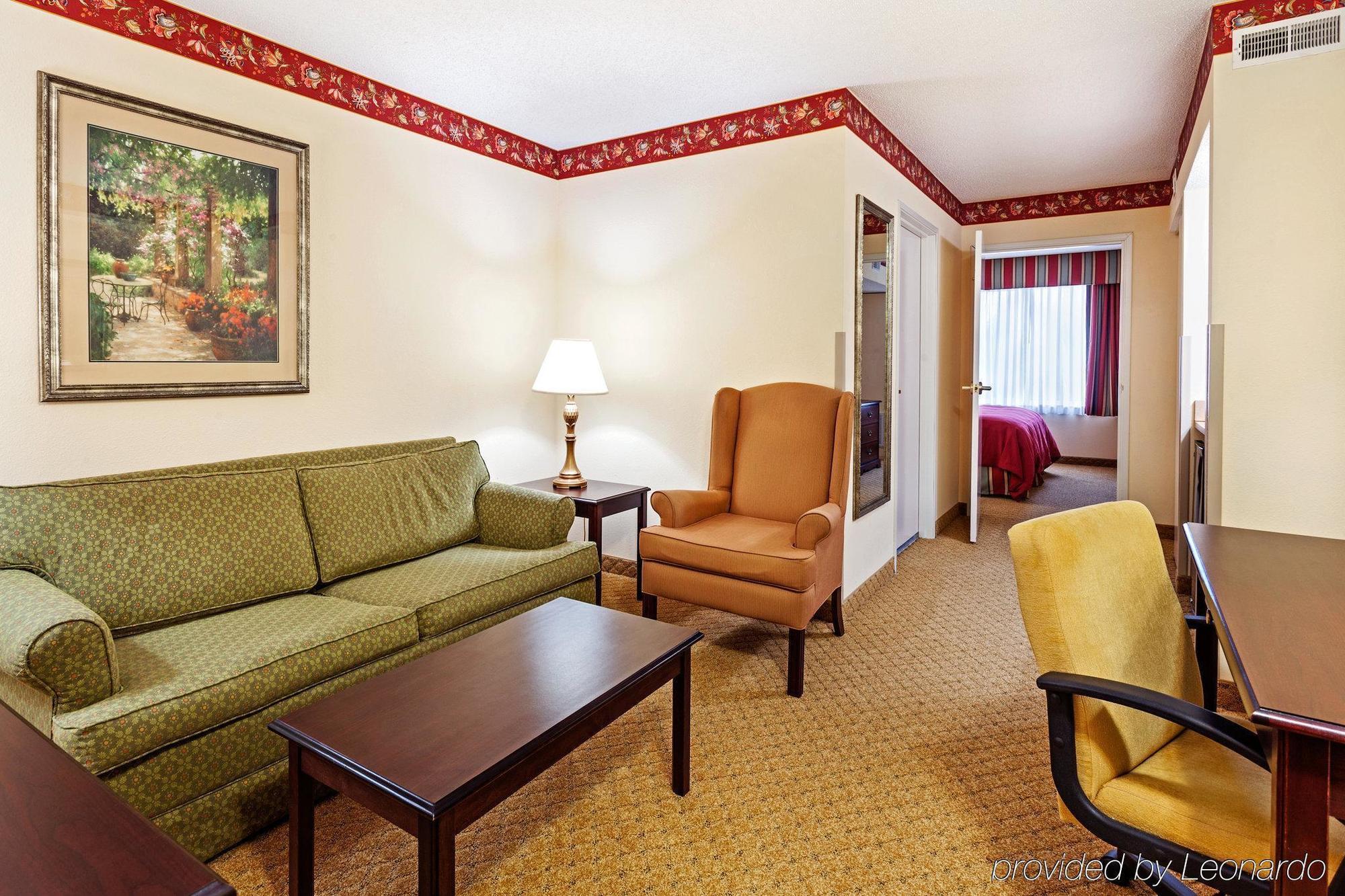 Country & By Radisson, Charleston North, Sc