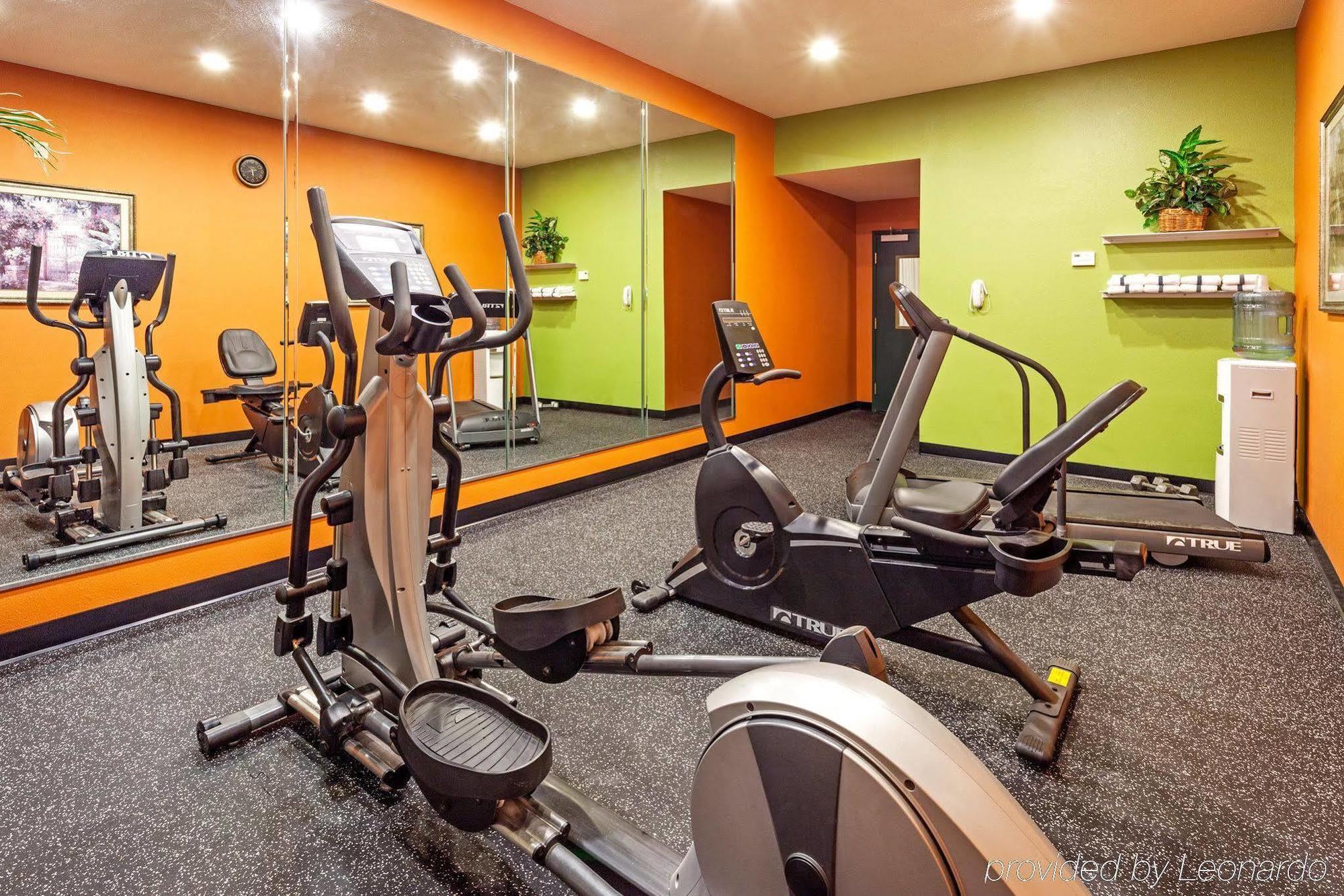 Hotel Country & By Radisson, Charleston North, Sc