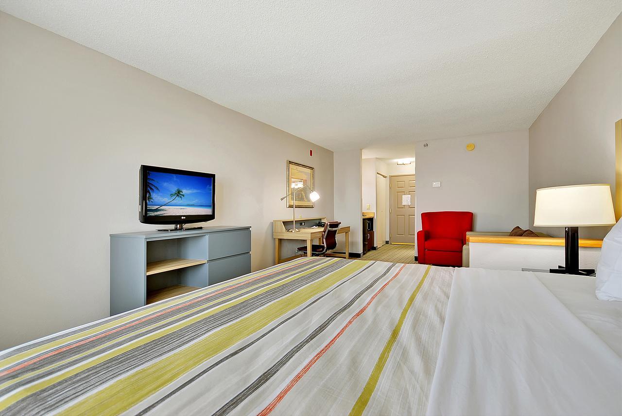 Hotel Country & By Radisson, Charleston North, Sc