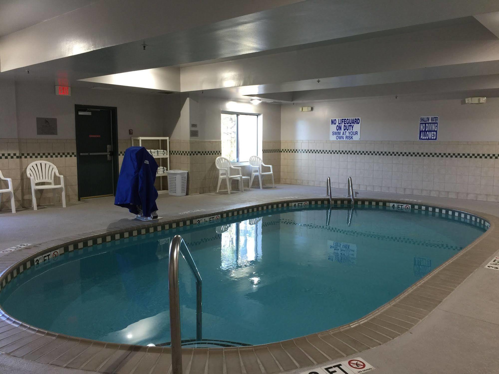 Country & By Radisson, Charleston North, Sc 3*