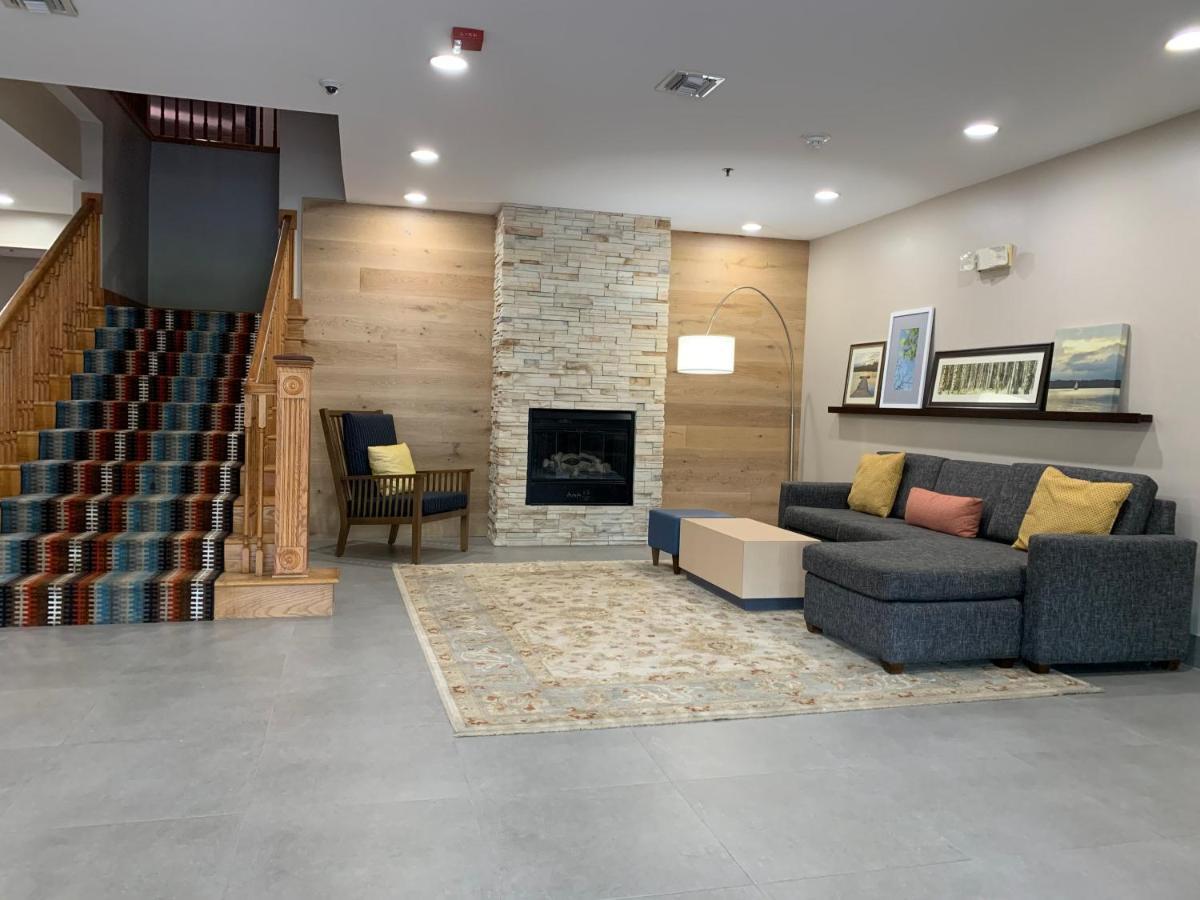 Hotel Country & By Radisson, Charleston North, Sc North Charleston